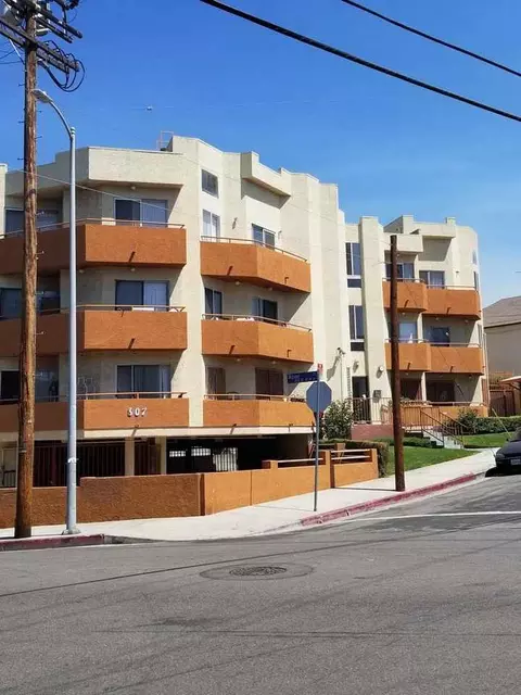 807 N Bunker Hill Ave, Los Angeles, CA 90012