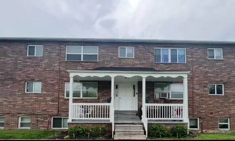 4241 Manhattan Ave, Brunswick, OH 44212
