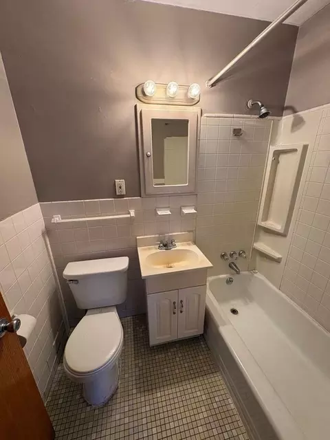 Srm Properties Llc, New Hope, MN 55428