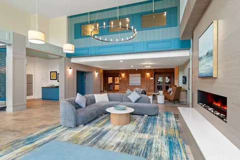 2700 NW Pine Cone Dr, Issaquah, WA 98027
