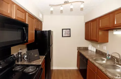 545 English Village Dr, Indianapolis, IN 46239