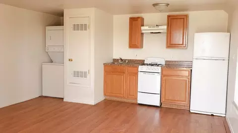 205 N Little Flower Rd, El Paso, TX 79915
