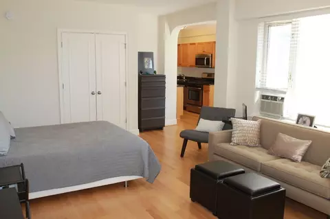 2745 29th St NW, Washington, DC 20008