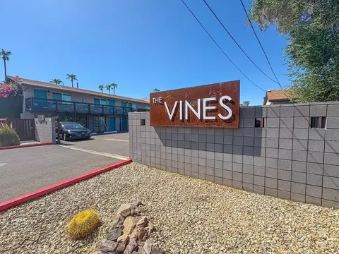 1110 E Highland Ave, Phoenix, AZ 85014