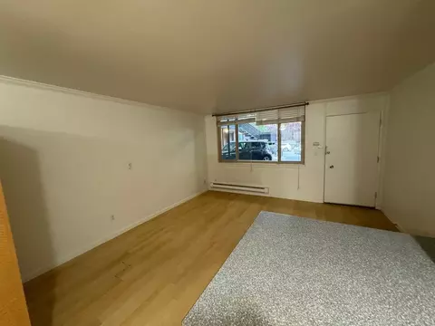 6547 4th Ave NE, Seattle, WA 98115