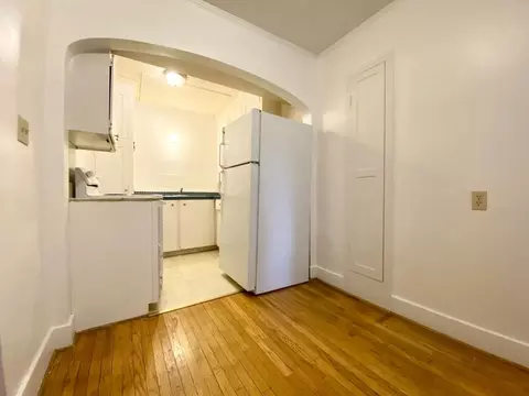508 Summit Ave E, Seattle, WA 98102 photo 4