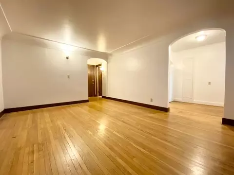 508 Summit Ave E, Seattle, WA 98102 photo 2