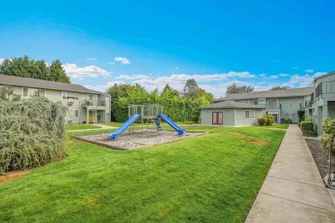 441 SE 111th Ave, Portland, OR 97216