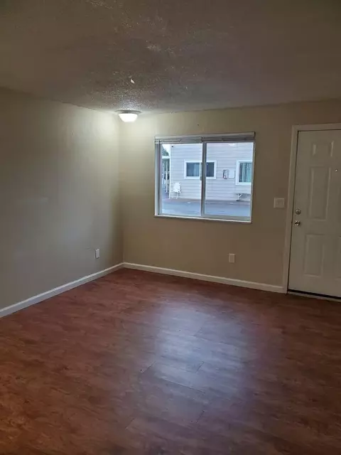 815 SW Cozine Ln, Mcminnville, OR 97128