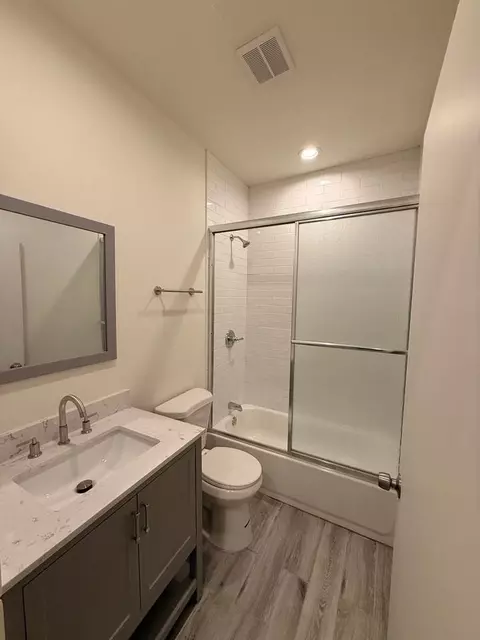 1023 S Osage Ave, Inglewood, CA 90301