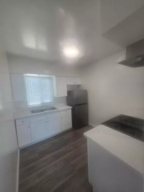 322 N Isabel St, Glendale, CA 91206 photo 8