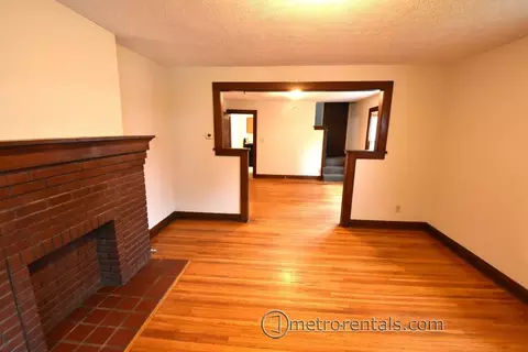 238 W Pacemont Rd, Columbus, OH 43202
