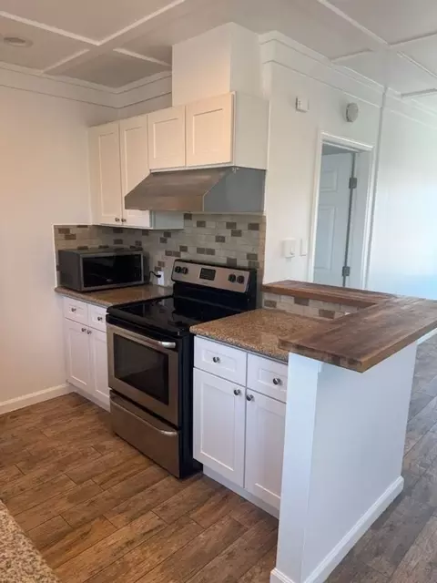 1160 Manhattan Beach Blvd, Manhattan Beach, CA 90266