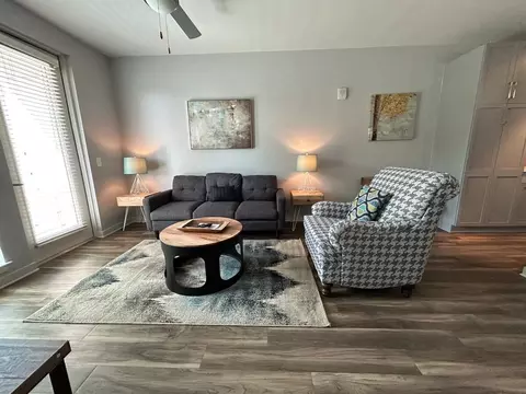 6400 Blue Stone Rd, Sandy Springs, GA 30328