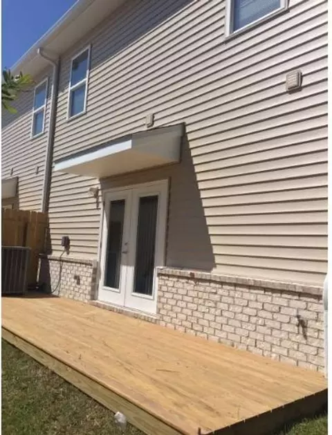 151 Rickey Ave, Fort Walton Beach, FL 32547