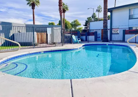6542 N 17th Ave, Phoenix, AZ 85015