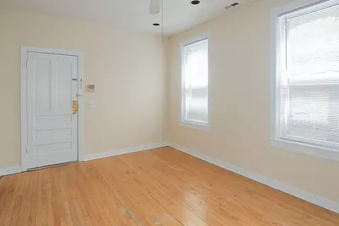 2318 N Southport Ave, Chicago, IL 60614