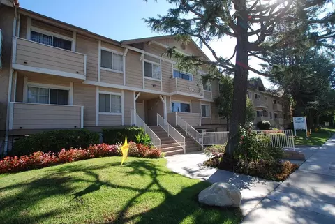 7540 Haskell Ave, Los Angeles, CA 91406