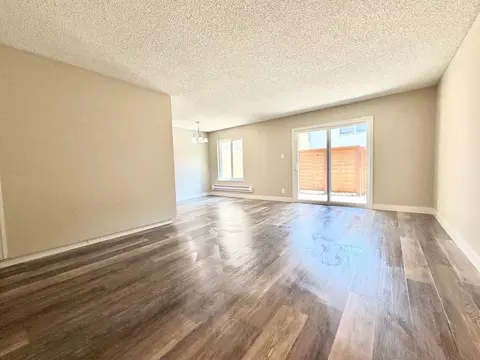 2712 Flores St, San Mateo, CA 94403