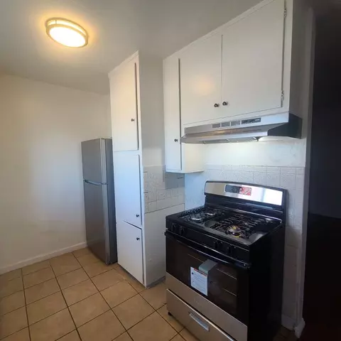 7112 S Harvard Blvd, Los Angeles, CA 90047