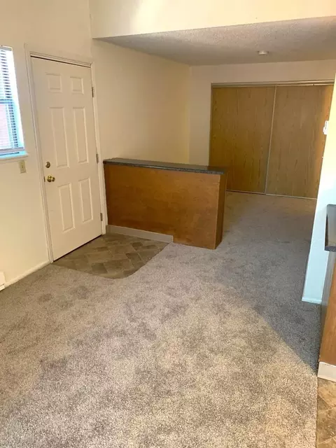 2300 E Barnett Rd, Medford, OR 97504