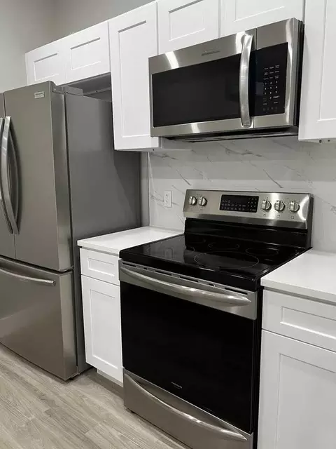 242 Spruce St, Albany, NY 12210