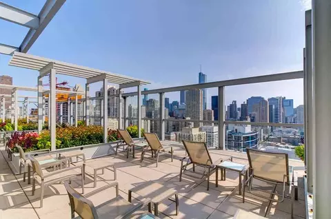 805 N La Salle Dr, Chicago, IL 60610 photo 7
