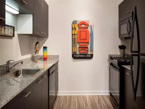 805 N La Salle Dr, Chicago, IL 60610 photo 17