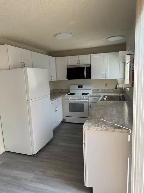 1247 W 8th Ave, Eugene, OR 97402 photo 5