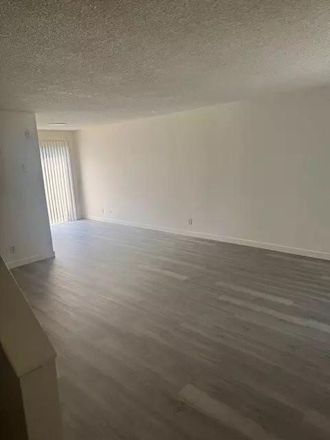 1247 W 8th Ave, Eugene, OR 97402 photo 2