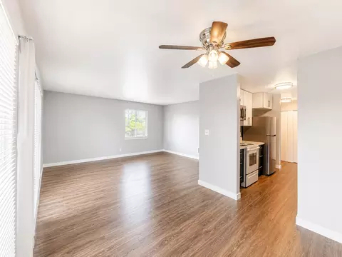 1064 Kirkland Ave NE, Renton, WA 98056