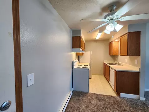 617 E Houston Ave, Spokane, WA 99208