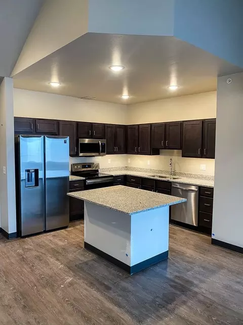 1201 Aster Dr, Tiffin, IA 52340
