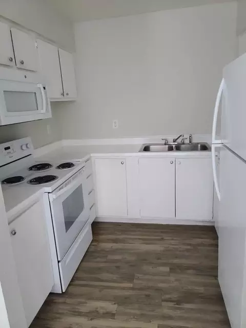 2424 E Grandview Rd, Phoenix, AZ 85032
