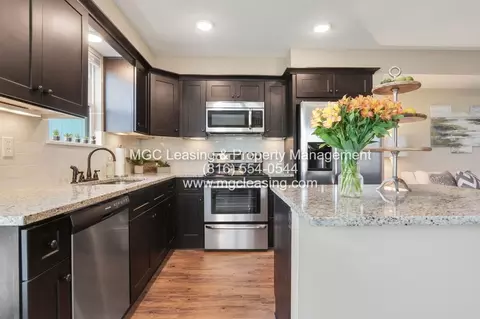 3 NE 93rd St, Kansas City, MO 64155