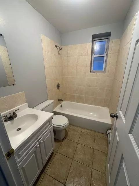 102 Beech St, Paterson, NJ 07501