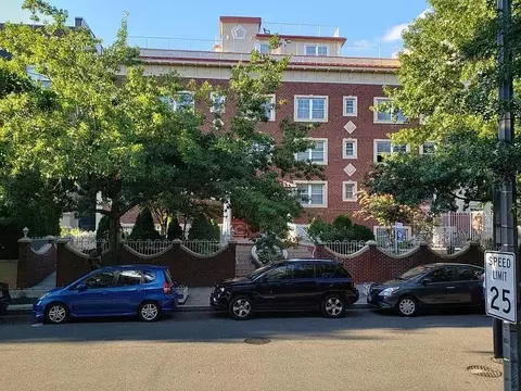 1327 Euclid St NW, Washington, DC 20009