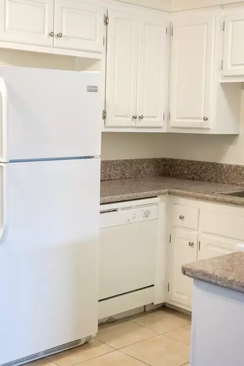 617 N Orange Dr, Los Angeles, CA 90036