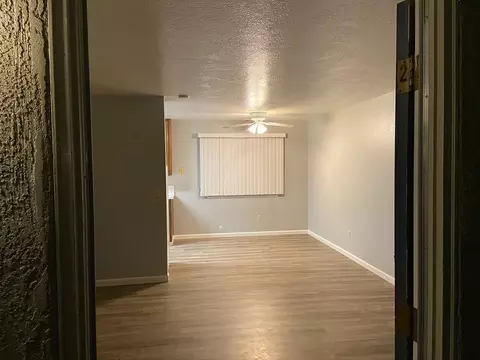 410 Pine St, Ripon, CA 95366