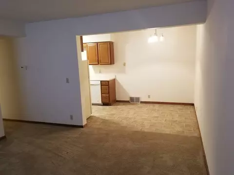 Arbor St, Omaha, NE 68144