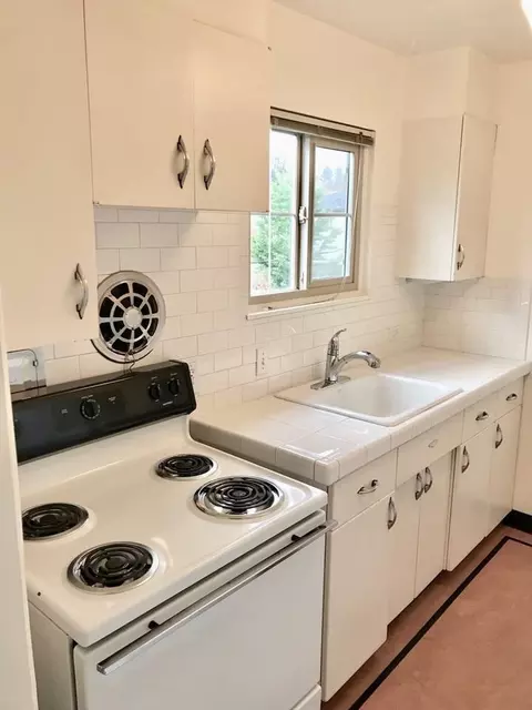 815 SE 42nd Ave, Portland, OR 97215
