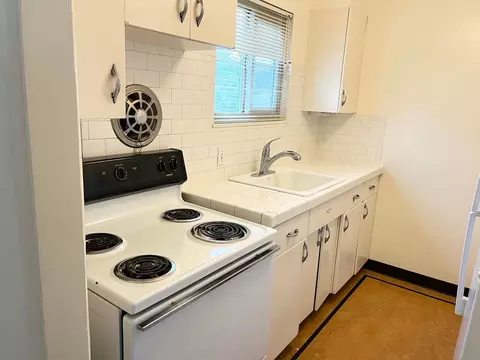 815 SE 42nd Ave, Portland, OR 97215