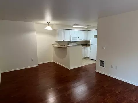 1307 N 43rd St, Seattle, WA 98103