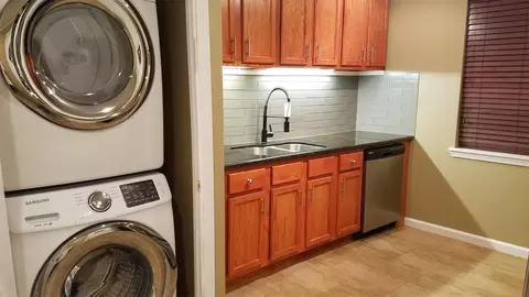 3108 Aster St, Lake Charles, LA 70601