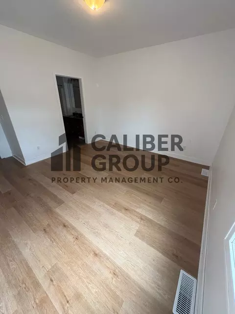 301 E 3rd St, Waterloo, IA 50703 photo 7