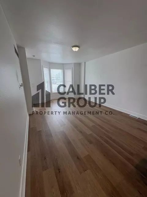 301 E 3rd St, Waterloo, IA 50703 photo 10