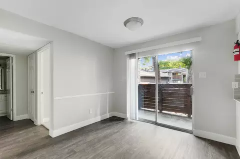 1000 Cypress Station Dr, Houston, TX 77090 photo 4