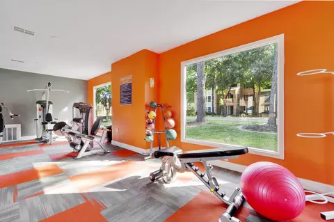1000 Cypress Station Dr, Houston, TX 77090 photo 9