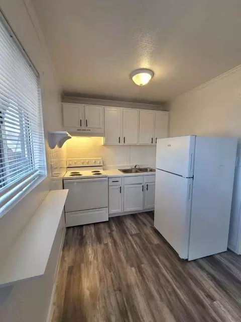 108 E Coogan Dr, Henderson, NV 89011