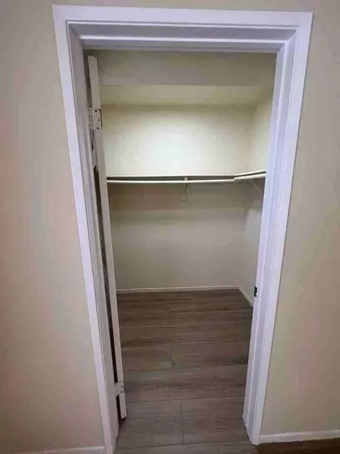 14309 Sylvan St, Van Nuys, CA 91401 photo 6